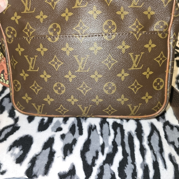 Louis Vuitton Messenger cross-body - Picture 3 of 14